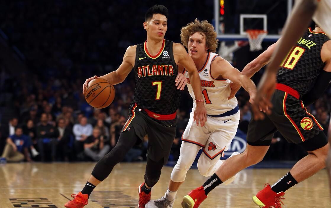 莱万多夫斯基关键节点连败，老鹰带队取胜！(莱万多夫斯基在比赛中9分钟连进5球)