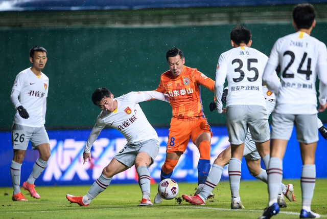 中超集结日走向成谜，西汉姆状态回暖，球迷炸锅，球探报告显示潜力的简单介绍